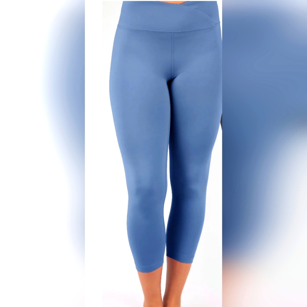 NWT Light blue XS leggins 90 Degree by Reflex